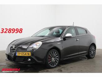 Schadeauto Alfa Romeo Giulietta 2.0 JTDm Aut. Exclusive Leder Clima Cruise 2014/5