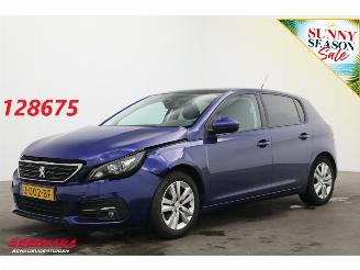 skadebil auto Peugeot 308 1.2 PT Executive Pano Apple/Android Navi Cruise AHK 55.834 km! 2020/7