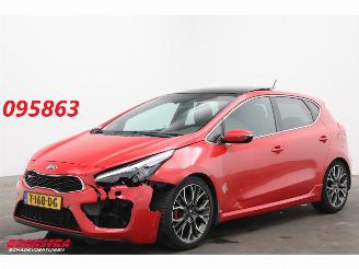 krockskadad bil auto Kia Cee d 1.6 GT 204 PK Pano Cruise Camera LRHZ SHZ 163.663 km! 2013/9