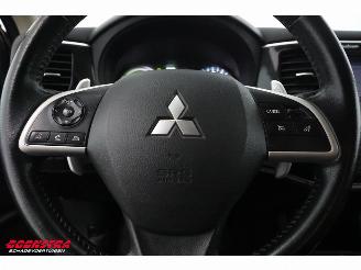 Mitsubishi Outlander 2.0 PHEV 4WD Executive Edition Navi Clima Cruise Camera AHK picture 18
