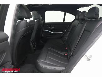 BMW 3-serie 330e M-Sport Cruise Navi Leder Schuifdak Camera Apple/Android SHZ AHK PDC picture 17