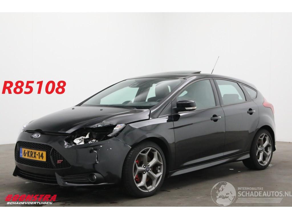 Ford Focus 2.0 EcoBoost ST-3 250 PK Schuifdak Leder Clima Cruise Camera SHZ