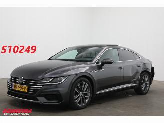 Schadeauto Volkswagen Arteon 2.0 TSI DSG Business R-Line ACC Virtual Glasdak Apple/Android Navi SHZ PDC 2017/11