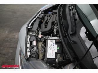 Toyota Aygo 1.0 VVT-i x-fun Airco Bluetooth 38.601 km! picture 9