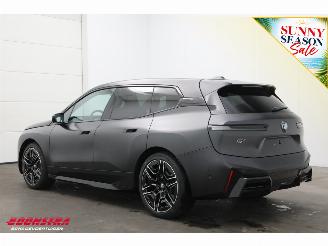 BMW iX xDrive M70 112 kWh HUD Clima Cruise Navi SHZ LrHZ Leder Memory H/K PDC picture 4