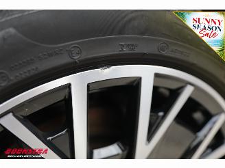 Porsche Taycan 4 105 kWh Sport Chrono PDLS Pano ACC Bose 360° picture 8