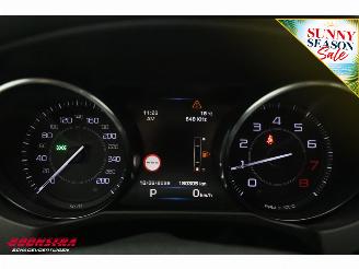 Jaguar XE 2.0 AUT Portfolio Clima Navi Cruise Leder SHZ PDC picture 19