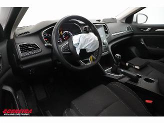 Renault Mégane Estate 1.0 TCe Business Zen Cruise Clima Navi Bluetooth PDC LMV picture 17