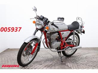 begagnad bil bromfiets Honda  Dream 50 8.411 km! 1999/12