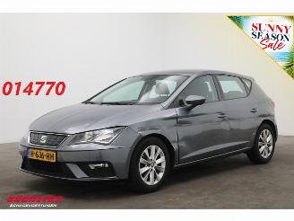 Vaurioauto  passenger cars Seat Leon 1.0 EcoTSI AUT Style Business Intense Clima Cruise Navi Apple/Andriod PDC 2017/10