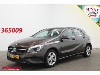 krockskadad bil auto Mercedes A-klasse 180 Ambition Navi Airco Leder PDC 2015/3