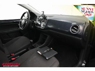 Volkswagen Up! 1.0 5-drs Airco 95.741 km! picture 14