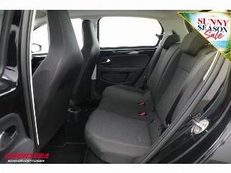 Volkswagen Up! 1.0 5-drs Airco 95.741 km! picture 18