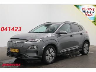 krockskadad bil auto Hyundai Kona EV Premium 64 kWh LED ACC Krell Ventilatie LRHZ 2019/8