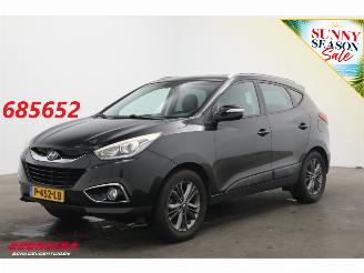 occasion passenger cars Hyundai Ix35 1.6i GDI Business Edition Cruise Clima SHZ Navi Camera PDC 2014/12