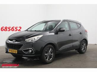 occasion passenger cars Hyundai Ix35 1.6i GDI Business Edition Cruise Clima SHZ Navi Camera PDC 2014/12