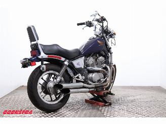 Honda  VT 400 C picture 3