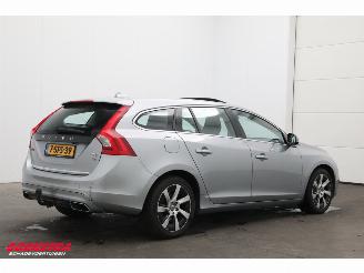 Volvo V-60 2.4 D6 AWD Plug-In Hybrid Summum Glasdak Navi Memory Leder SHZ Camera PDC AHK picture 3