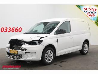 damaged commercial vehicles Volkswagen  2.0 TDI Style Clima Cruise Apple/Android PDC 2024/12
