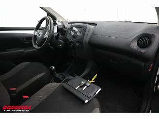 Toyota Aygo 1.0 VVT-i x-fun Airco Cruise picture 14