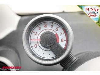Peugeot 107 1.0-12V AUT Millesim 200 5-drs Cruise Airco 51.588 km! picture 22