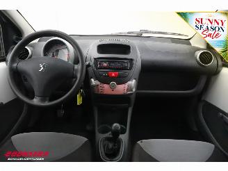Peugeot 107 1.0-12V XR 3-drs picture 6