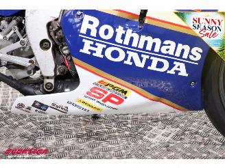 Honda NSR 250 MC18 Rothmans picture 11
