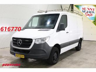 krockskadad bil bedrijf Mercedes Sprinter 315 CDI L1-H1 FWD Leder Airco Cruise Camera AHK 2023/9
