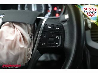 Volvo V-40 2.0 T3 Momentum Navi Cruise SHZ PDC LMV picture 22