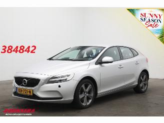 Voiture accidenté Volvo V-40 2.0 T3 Momentum Navi Cruise SHZ PDC LMV 2016/9