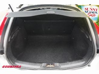 Volvo V-40 2.0 T3 Momentum Navi Cruise SHZ PDC LMV picture 29