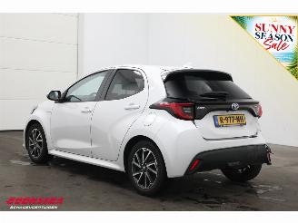 Toyota Yaris 1.5 Hybrid Dynamic ACC Clima SHZ Camera PDC picture 4