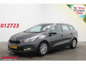 Auto incidentate Kia Cee d Sportswagon 1.6 GDI Comfort Pack Cruise Airco PDC 2012/10