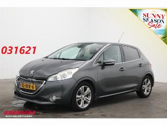 Unfallwagen Peugeot 208 1.6 VTi Allure 5-drs Navi Cruise Bluetooth PDC LMV 2012/5