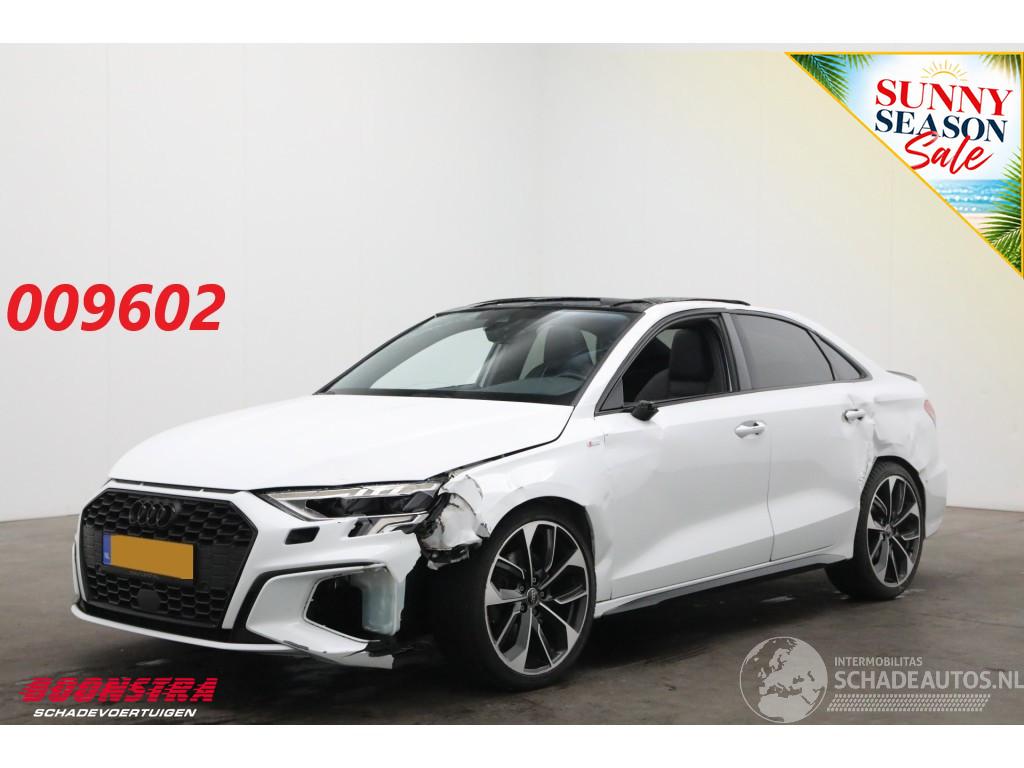 Audi A3 Limousine 35 TFSI S-Line edition Schuif/kantel ACC Navi SHZ Apple/Android Camera PDC