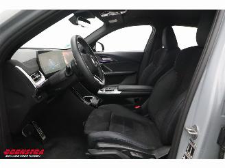 BMW iX2 eDrive20 67 kWh M Sport Edition ACC Navi Clima Leder SHZ Virtual Apple/Android Camera PDC picture 21