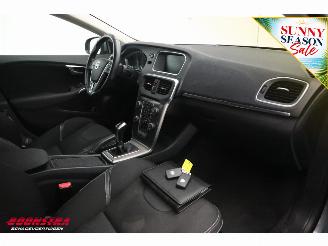 Volvo V-40 2.0 T2 Nordic+ Cruise Clima Navi Bluetooth SHZ PDC picture 15