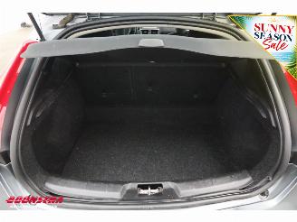 Volvo V-40 2.0 T2 Nordic+ Cruise Clima Navi Bluetooth SHZ PDC picture 28
