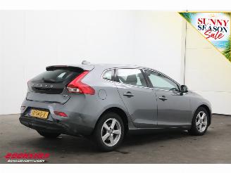 Volvo V-40 2.0 T2 Nordic+ Cruise Clima Navi Bluetooth SHZ PDC picture 3