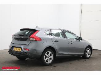 Volvo V-40 2.0 T2 Nordic+ Cruise Clima Navi Bluetooth SHZ PDC picture 3