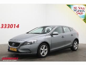 krockskadad bil auto Volvo V-40 2.0 T2 Nordic+ Cruise Clima Navi Bluetooth SHZ PDC 2016/2