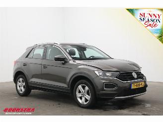 Volkswagen T-Roc 1.5 TSI Sport ACC Navi Airco Virtual Bluetooth AHK picture 2