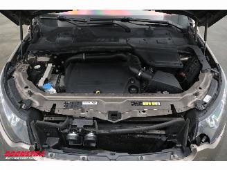 Land Rover Discovery Sport 2.2 TD4 Aut. Unfall 4WD SE Cruise Navi Clima PDC picture 9