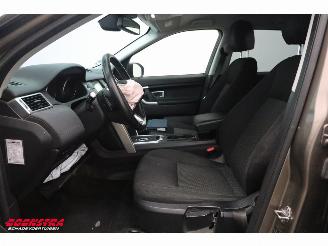 Land Rover Discovery Sport 2.2 TD4 Aut. Unfall 4WD SE Cruise Navi Clima PDC picture 18