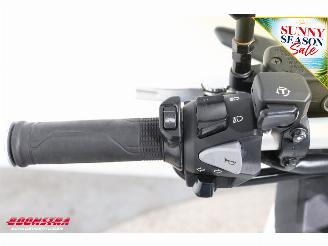 Honda  VFR 800X Crossrunner C-ABS Heizgriffe 15.956 km! picture 18