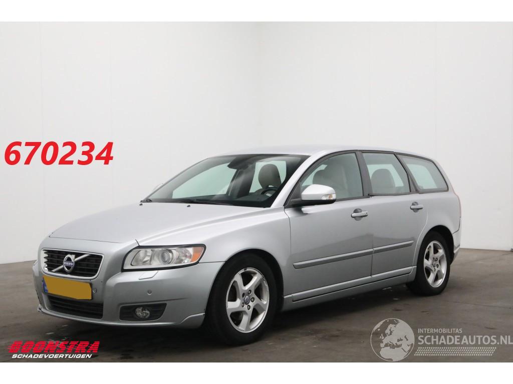 Volvo V-50 1.6 D2 S/S Kinetic Cruise Navi Clima Leder SHZ PDC