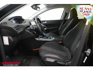 Peugeot 308 SW 1.2 PureTech Allure Avantage Cruise Navi Clima Apple/Android Virtual Camera PDC picture 15