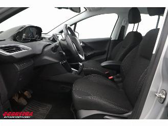 Peugeot 208 1.2 PureTech Allure Apple/Android Navi Clima Cruise Camera 64.916 km! picture 14