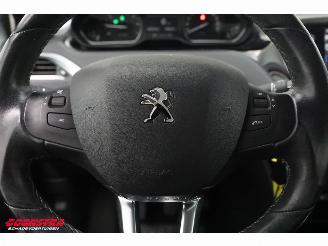 Peugeot 208 1.2 PureTech Allure Apple/Android Navi Clima Cruise Camera 64.916 km! picture 17