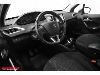 Peugeot 208 1.2 PureTech Allure Apple/Android Navi Clima Cruise Camera 64.916 km! picture 16